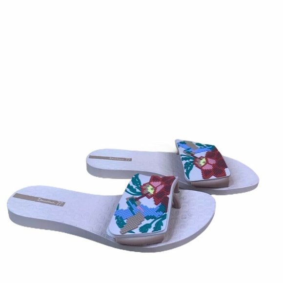 ipanema slip on